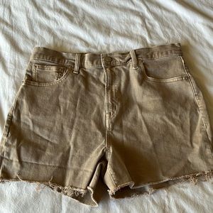 Gap High Rise short 4” tan size 14r/32